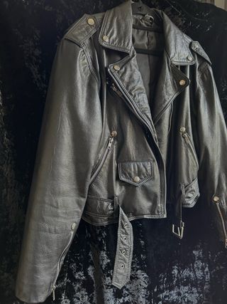 Cazadora Biker Cuero Vintage Negra