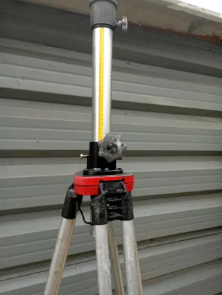 Trípode Profesional Láser Rotatorio