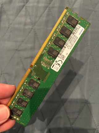Discos duros SSD Kingston, SK hynix, Samsung, WD