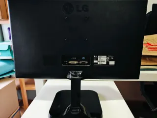 Pantalla LG Negra 21,5''
