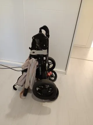 Silla de paseo Valcobaby plegable