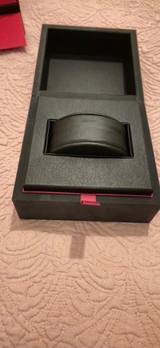 Caja Original Reloj Oris Negra y Rosa