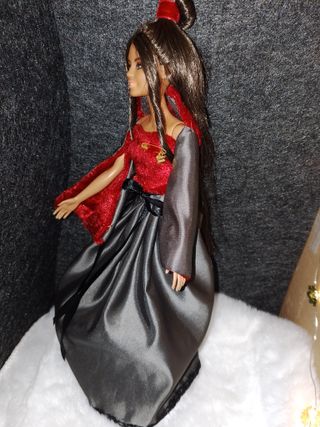 Barbie Fashionista Novia Drácula