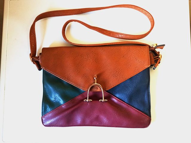 Bolso bandolera de cuero multicolor