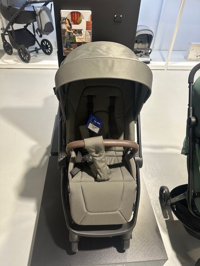 Silla de paseo Venicci Vero ligera