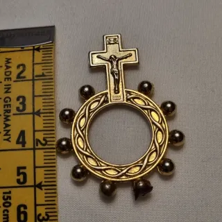 Lote religioso vintage: medallas y rosario