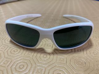 Gafas de sol infantiles blancas y verdes