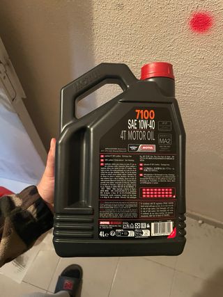 Aceite Motul 7100 10W-40 4T 4L