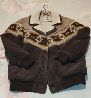 Cazadora Pull&Bear Vintage Estampada