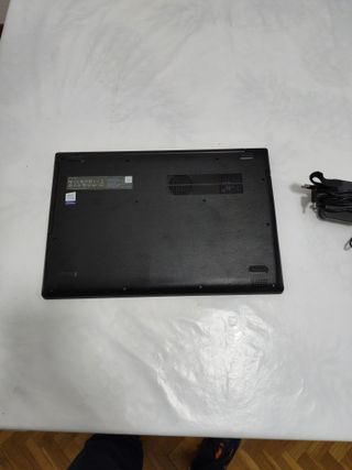 Portátil Lenovo IdeaPad V145-15AST Negro