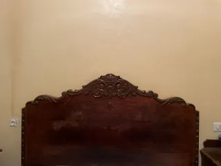 Armario antiguo de madera