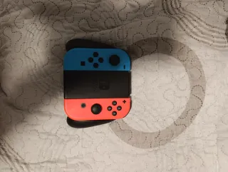 Nintendo Switch Negra y Roja