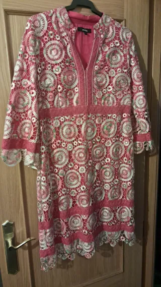 Vestido rosa talla 44, 52cm de sisa a sisa