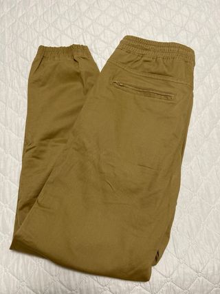 Pantalones cargo marrones