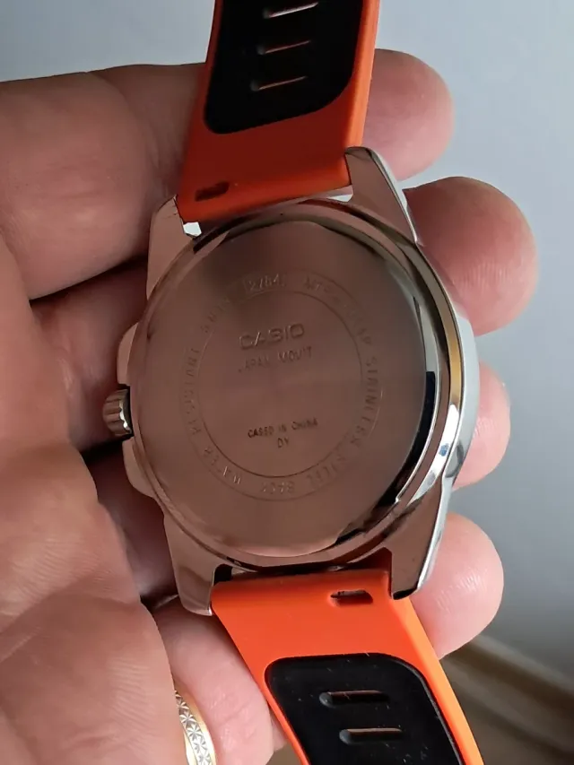 Casio Analógico Cuarzo Naranja Blanco