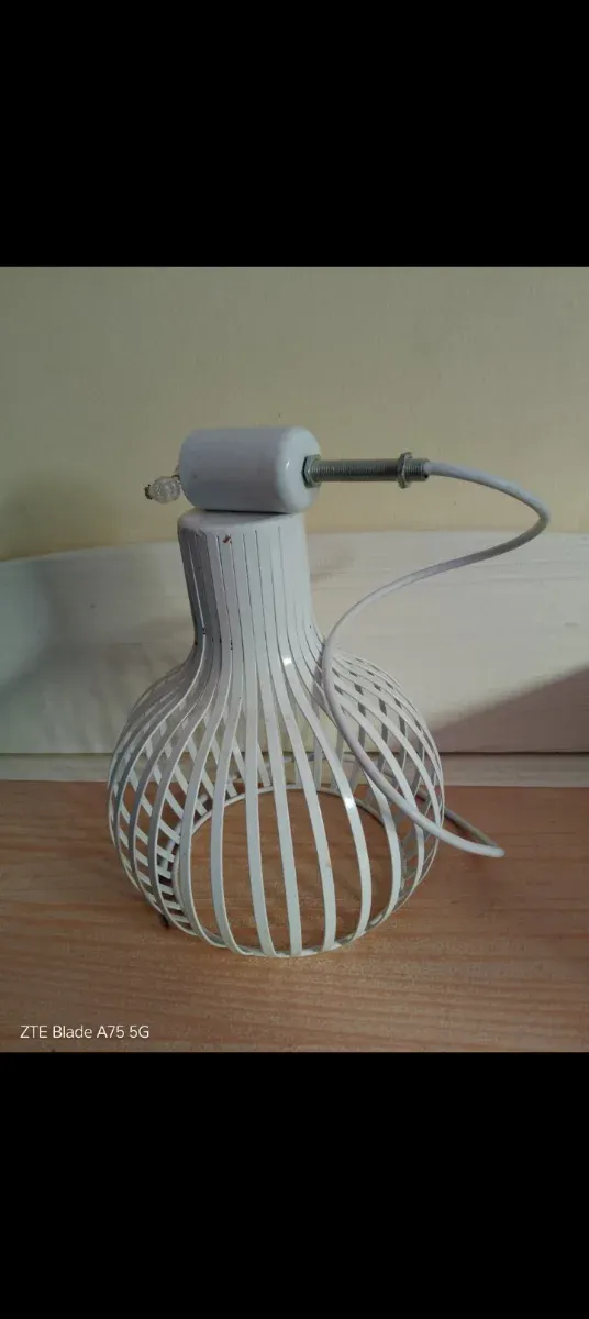 Lámpara colgante blanca diseño jaula