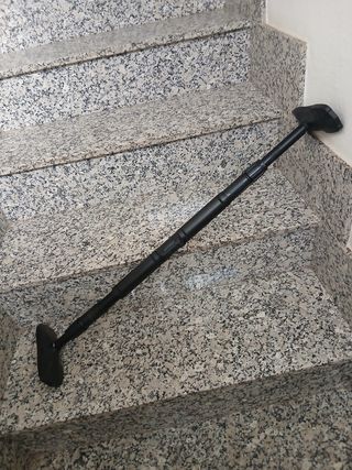 Barra de gimnasia negra