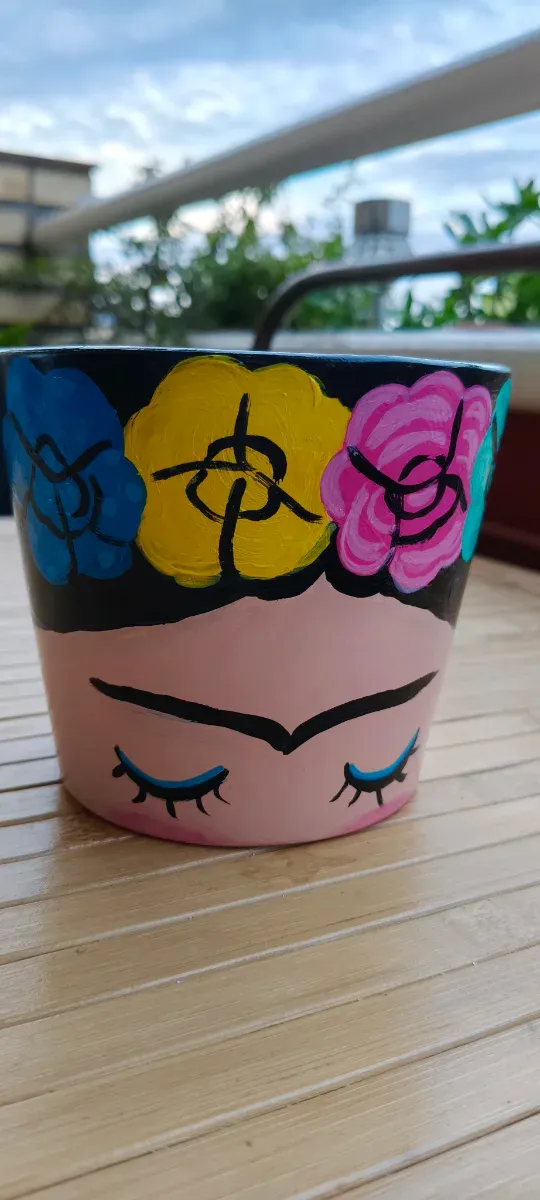 Maceta cerámica Frida multicolor