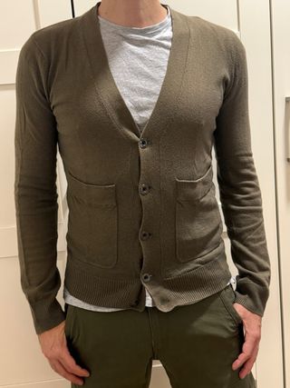 Chaqueta verde oliva de punto