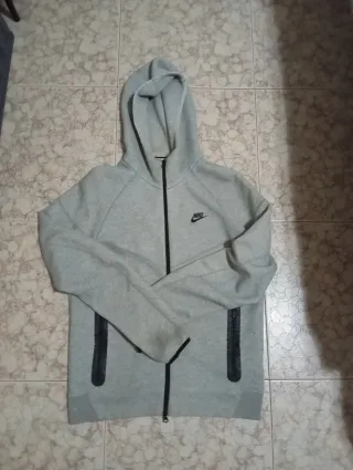 Chaqueta Nike Tech Gris Talla M