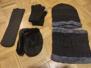Conjunto invierno gorro,guantes,orejeras etc nuevo