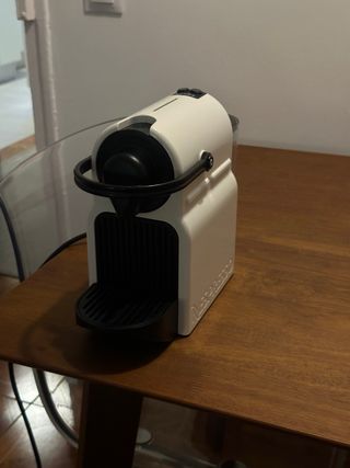 Cafetera Nespresso Blanca