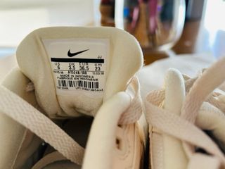 Zapatilla Nike Air Max Beige y Dorado