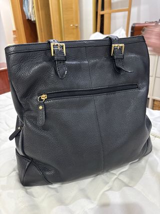 Bolso de piel negro