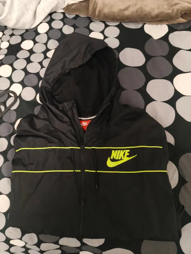 Sudadera Nike Negra y Verde