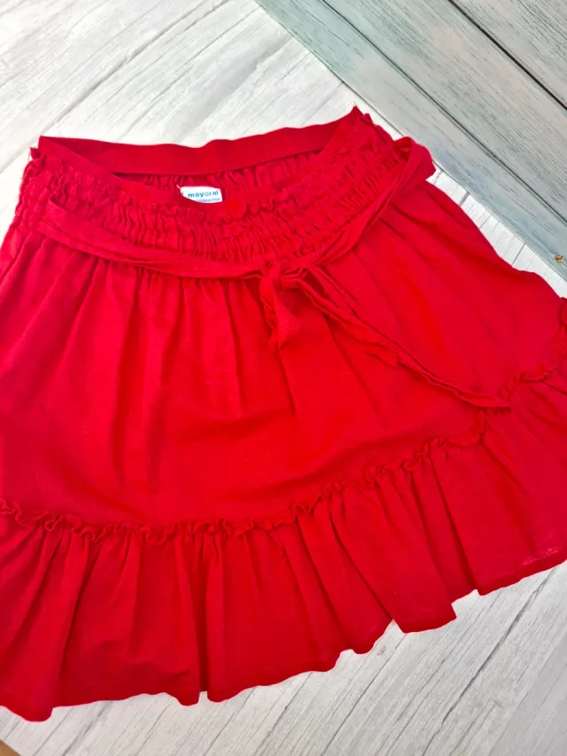 Falda corta roja niña Mayoral