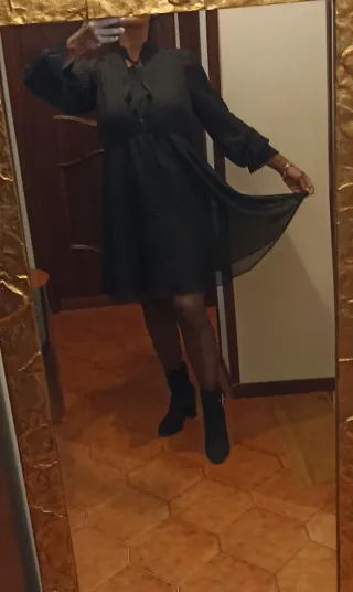 Abito manica lunga, ampio sotto