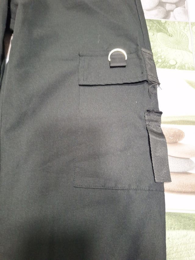 Pantalón cargo mujer negro