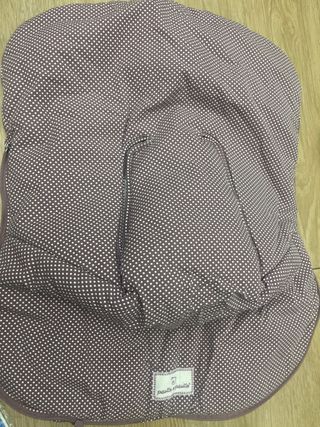 Funda para Maxicosi Pasito a Pasito
con funda para