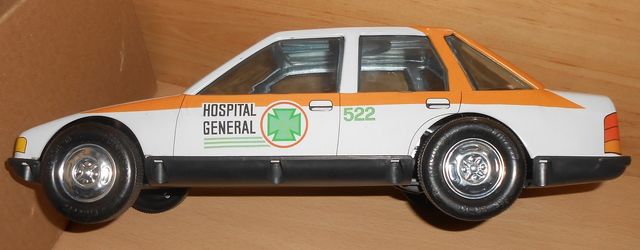 Auto con piastra frizione Román Hospital General