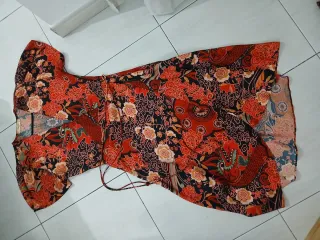 Vestido estampado chino dragón.
