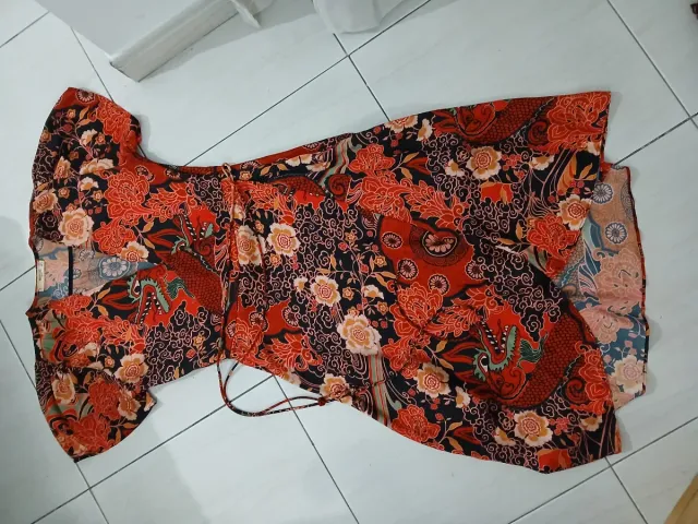 Vestido estampado chino dragón.