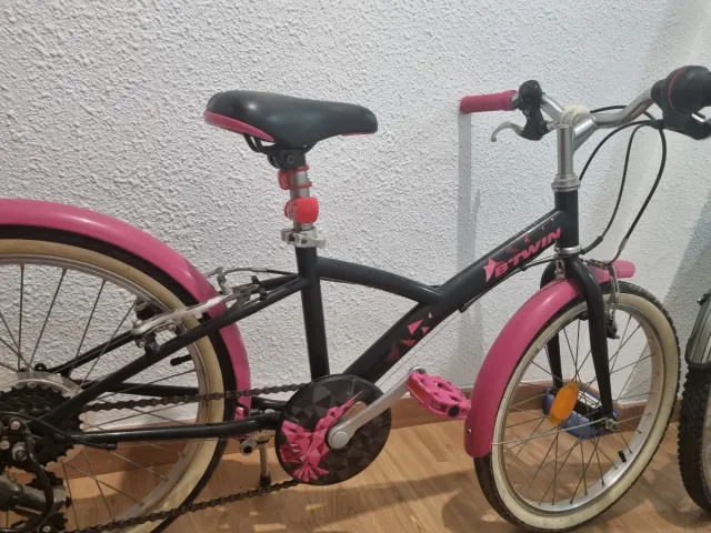 Bicicleta niña BTWIN rosa.
