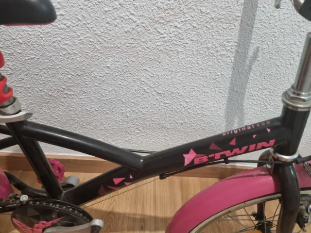 Bicicleta niña BTWIN rosa.