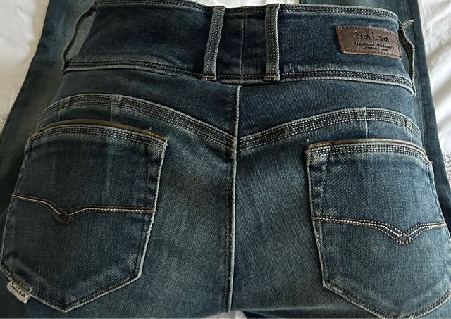 Vaqueros Salsa Mujer Push up mystery 
W26 L30