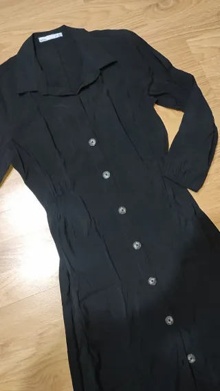 Vestido negro botones manga larga