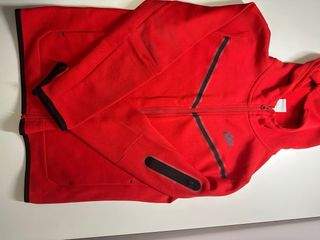 Conjunto Nike Tech Fleece Rojo
Talla 158-170cm