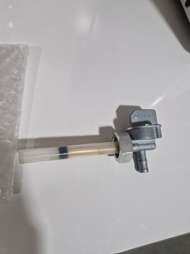 Grifo Gasolina Honda CB 750 - 16950-MA4-671