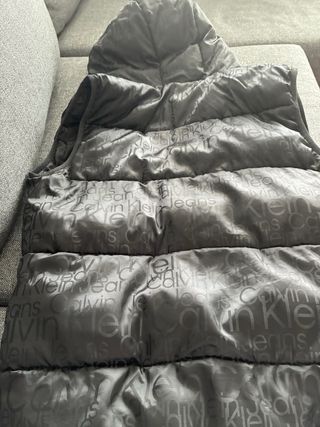 Impecable - Chaleco.Calvin Klein T.16 (XS adulto)