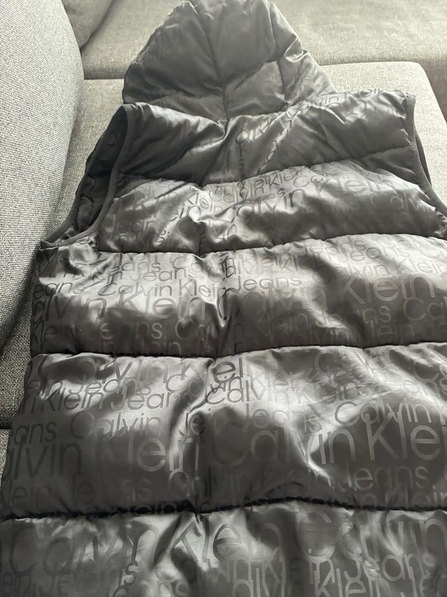 Impecable - Chaleco.Calvin Klein T.16 (XS adulto)