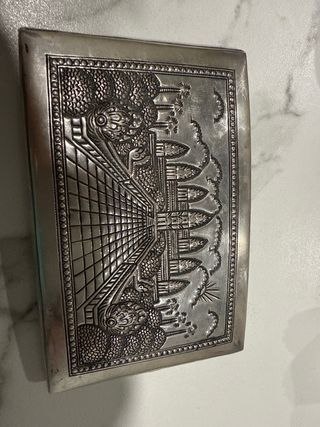 Pitillera de plata labrada