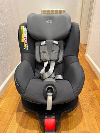 Britax Römer DUALFIX
Z-LINE, i-SIZE ISOFIX,3m-4año