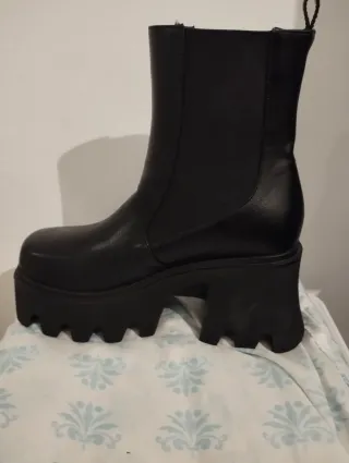 Botines de tacón negros