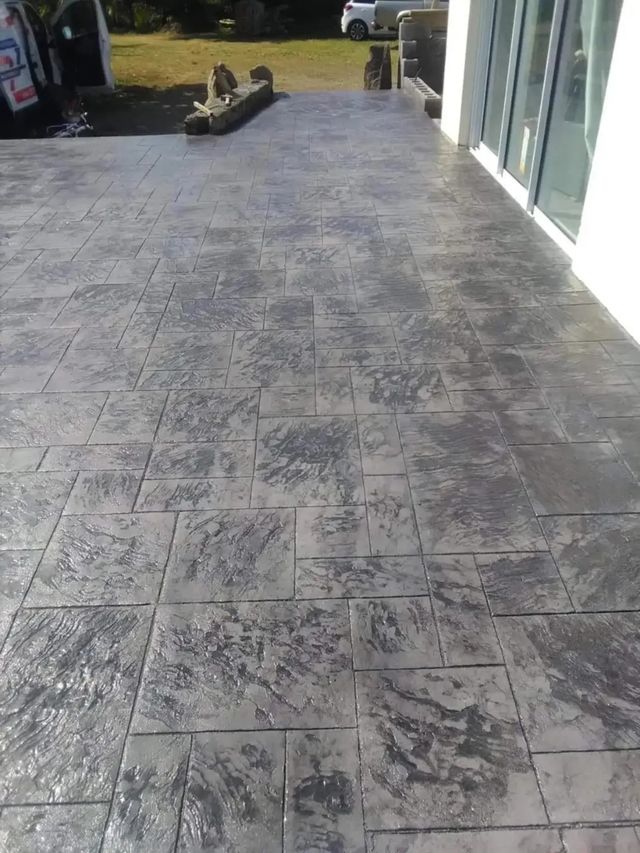 Hacemos todo tipo de trabajos en hormigón.