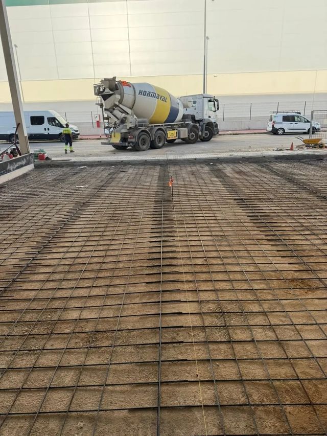 Hacemos todo tipo de trabajos en hormigón.