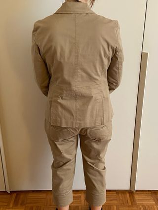 Completo blazer e pantaloni beige/marrone
